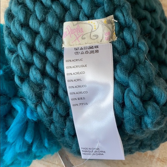 ❄️Free People Cozy Up Color Block Pom Beanie/Teal - Picture 3 of 3